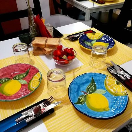L'Infinito Bed and Breakfast Σαλέρνο Εξωτερικό φωτογραφία