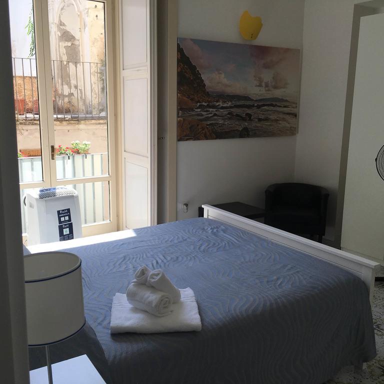 L'Infinito Bed and Breakfast Σαλέρνο Εξωτερικό φωτογραφία