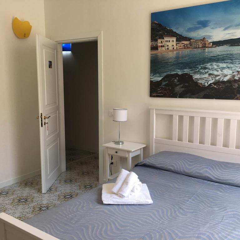 L'Infinito Bed and Breakfast Σαλέρνο Εξωτερικό φωτογραφία