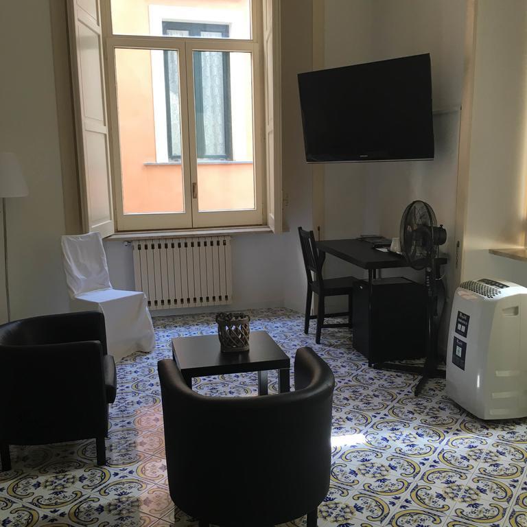 L'Infinito Bed and Breakfast Σαλέρνο Εξωτερικό φωτογραφία