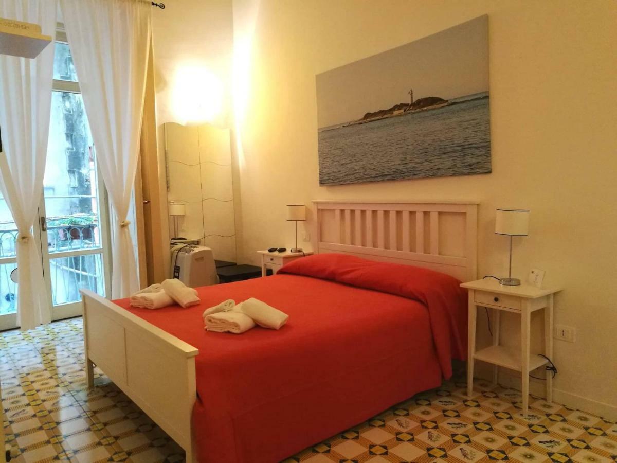L'Infinito Bed and Breakfast Σαλέρνο Εξωτερικό φωτογραφία