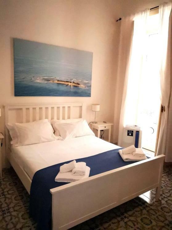 L'Infinito Bed and Breakfast Σαλέρνο Εξωτερικό φωτογραφία