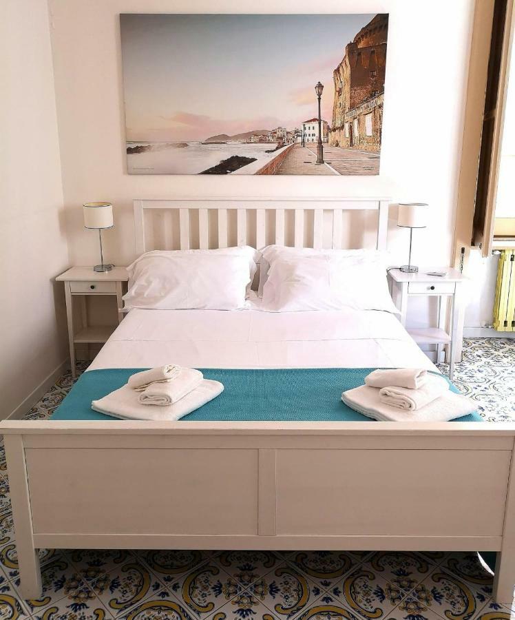 L'Infinito Bed and Breakfast Σαλέρνο Εξωτερικό φωτογραφία