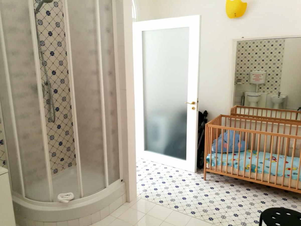 L'Infinito Bed and Breakfast Σαλέρνο Εξωτερικό φωτογραφία