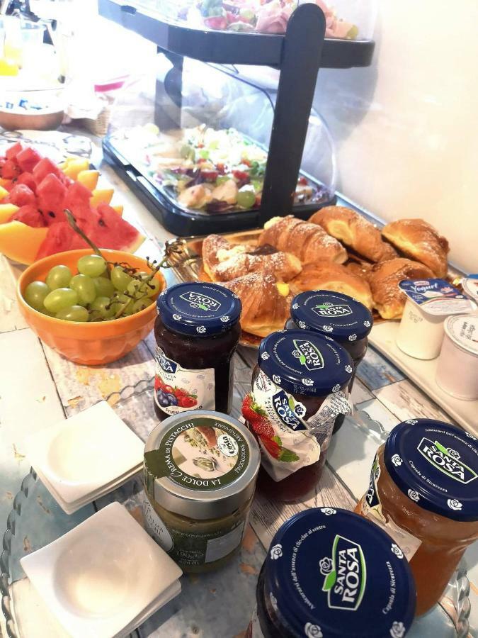 L'Infinito Bed and Breakfast Σαλέρνο Εξωτερικό φωτογραφία