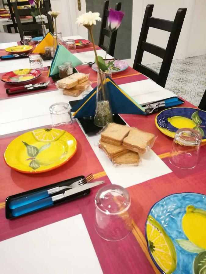 L'Infinito Bed and Breakfast Σαλέρνο Εξωτερικό φωτογραφία