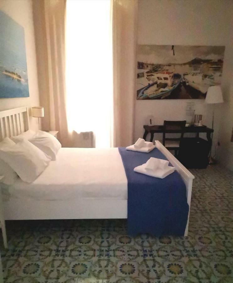 L'Infinito Bed and Breakfast Σαλέρνο Εξωτερικό φωτογραφία